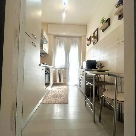 Guesthost - Balcony Flat X3 Linate Airport Mm4 * Milánó