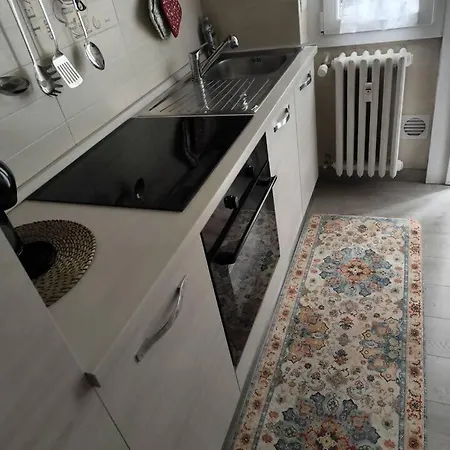 Guesthost - Balcony Flat X3 Linate Airport Mm4 Apartman