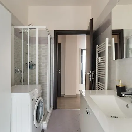 Guesthost - Balcony Flat X3 Linate Airport Mm4 Apartamento Milão