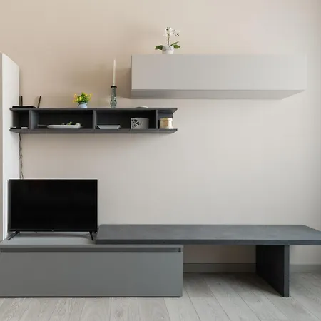 Apartment Guesthost - Balcony Flat X3 Linate Airport Mm4 *