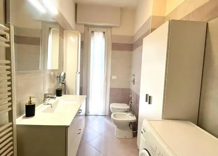 Forlaniniland * Milán