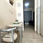 Guesthost - Balcony Flat X3 Linate Airport Mm4