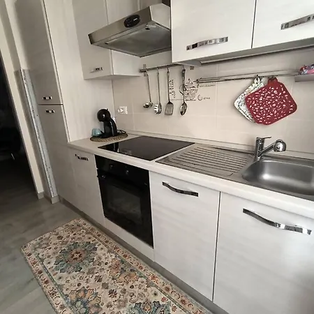 Guesthost - Balcony Flat X3 Linate Airport Mm4 מילאנו